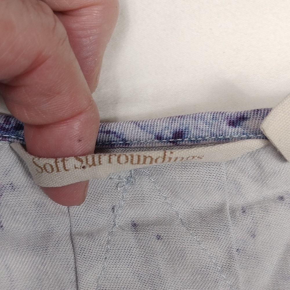 Soft Surroundings Light/Medium Purple Floral Blouse Size Large - Picture 2 of 12